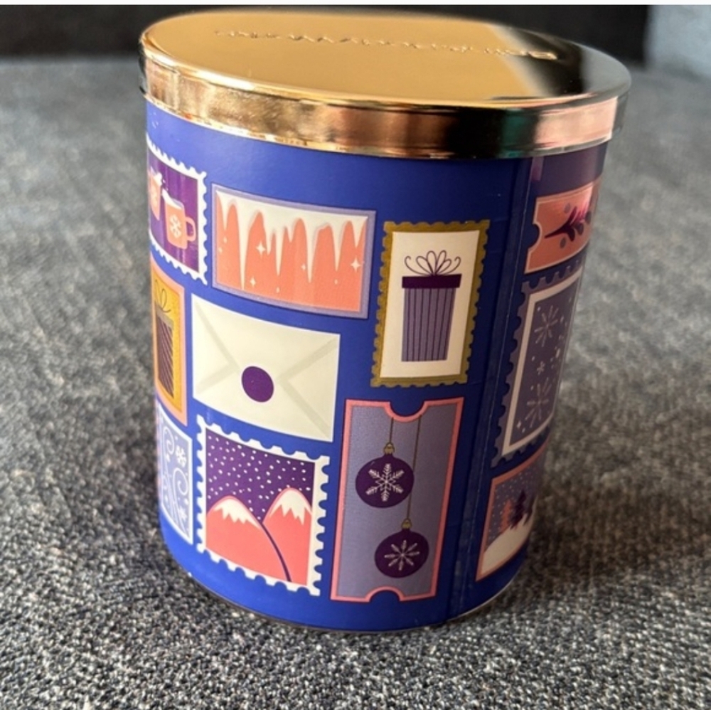 Bath & Body Works Let It Snow Candle - Purple - Picture 4 of 8